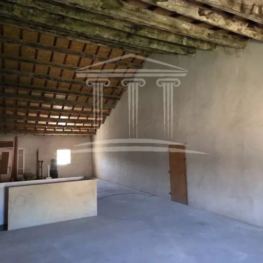  Annonces CARPENTRAS : Immeuble | SORGUES (84700) | 209 m2 | 315 000 &euro; 