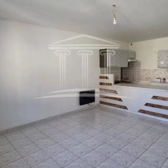  Annonces CARPENTRAS : Immeuble | SORGUES (84700) | 209 m2 | 315 000 &euro; 