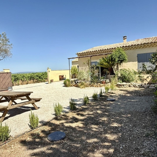  Annonces CARPENTRAS : Maison / Villa | VACQUEYRAS (84190) | 280 m2 | 930 000 &euro; 