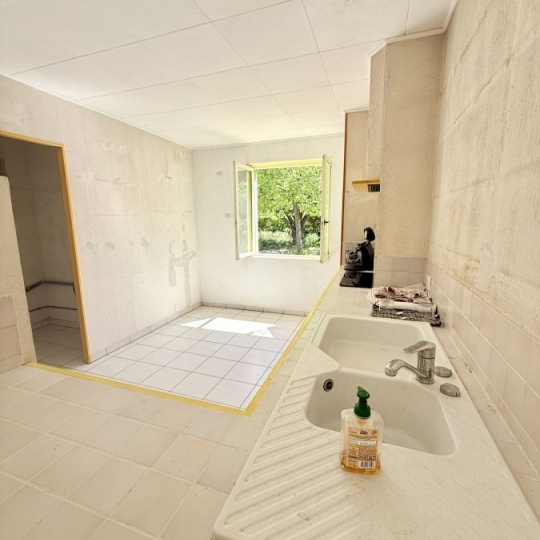  Annonces CARPENTRAS : Maison / Villa | BEAUMES-DE-VENISE (84190) | 127 m2 | 325 000 &euro; 