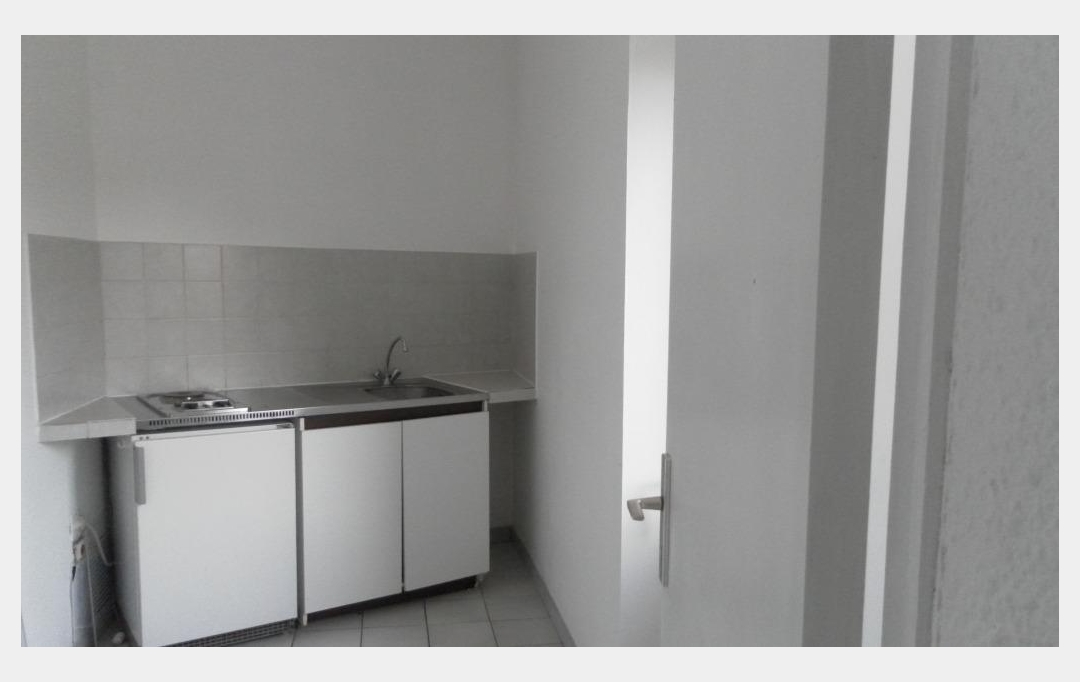 Annonces CARPENTRAS : Appartement | SORGUES (84700) | 28 m2 | 416 &euro; 