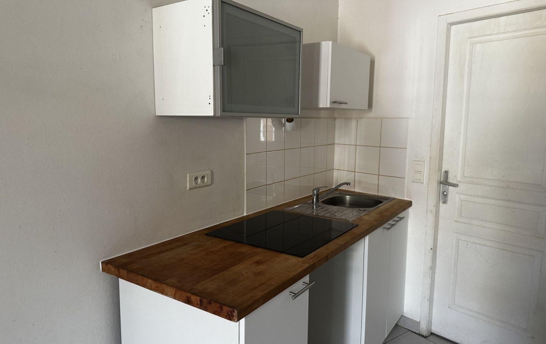 Annonces CARPENTRAS : Appartement | SORGUES (84700) | 38 m2 | 527 &euro; 