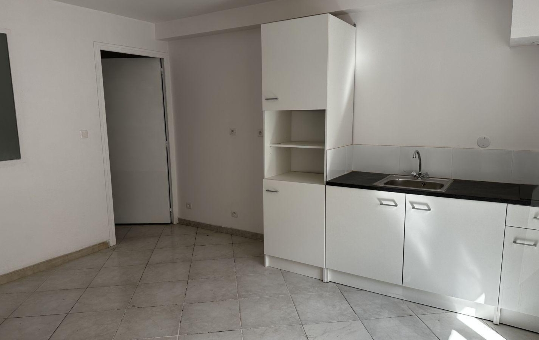 Annonces CARPENTRAS : Apartment | SORGUES (84700) | 26 m2 | 360 &euro; 