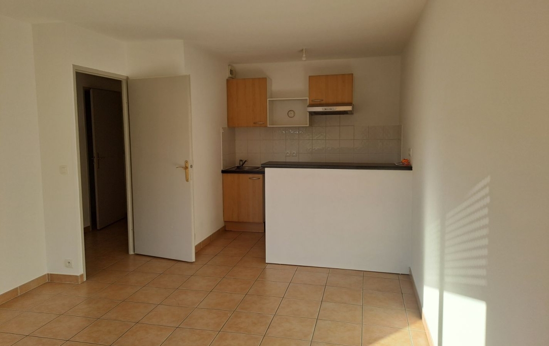 Annonces CARPENTRAS : Appartement | SORGUES (84700) | 38 m2 | 580 &euro; 