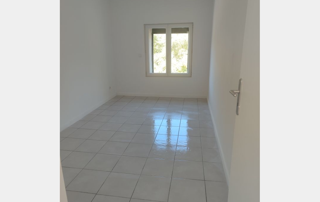 Annonces CARPENTRAS : Appartement | SORGUES (84700) | 45 m2 | 546 &euro; 