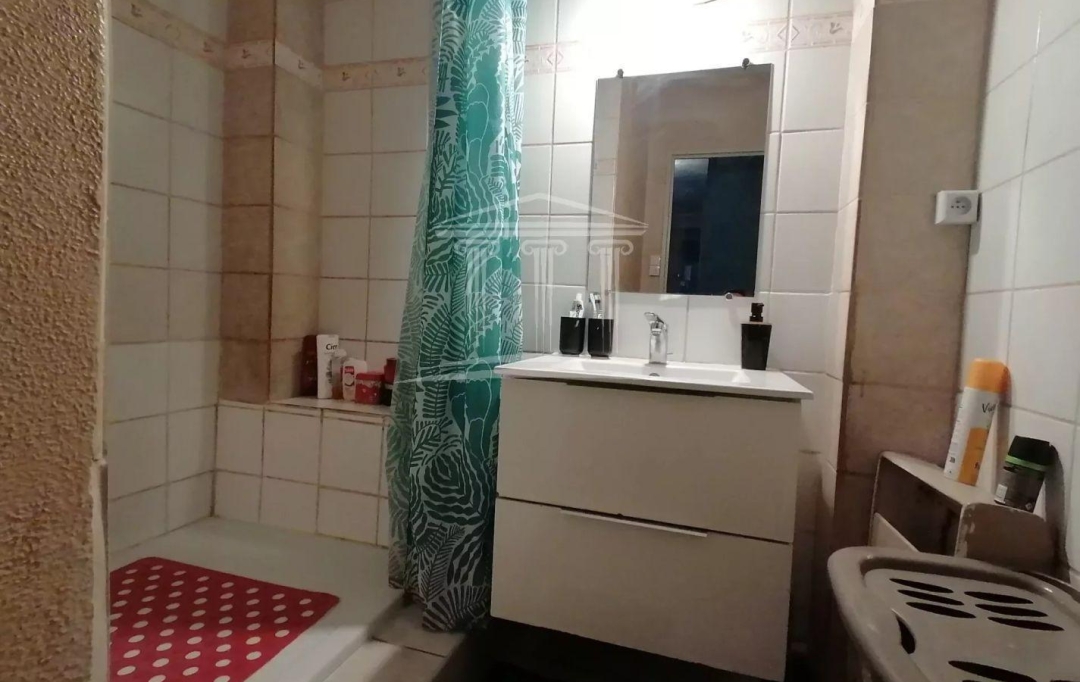 Annonces CARPENTRAS : Appartement | SORGUES (84700) | 72 m2 | 76 000 &euro; 