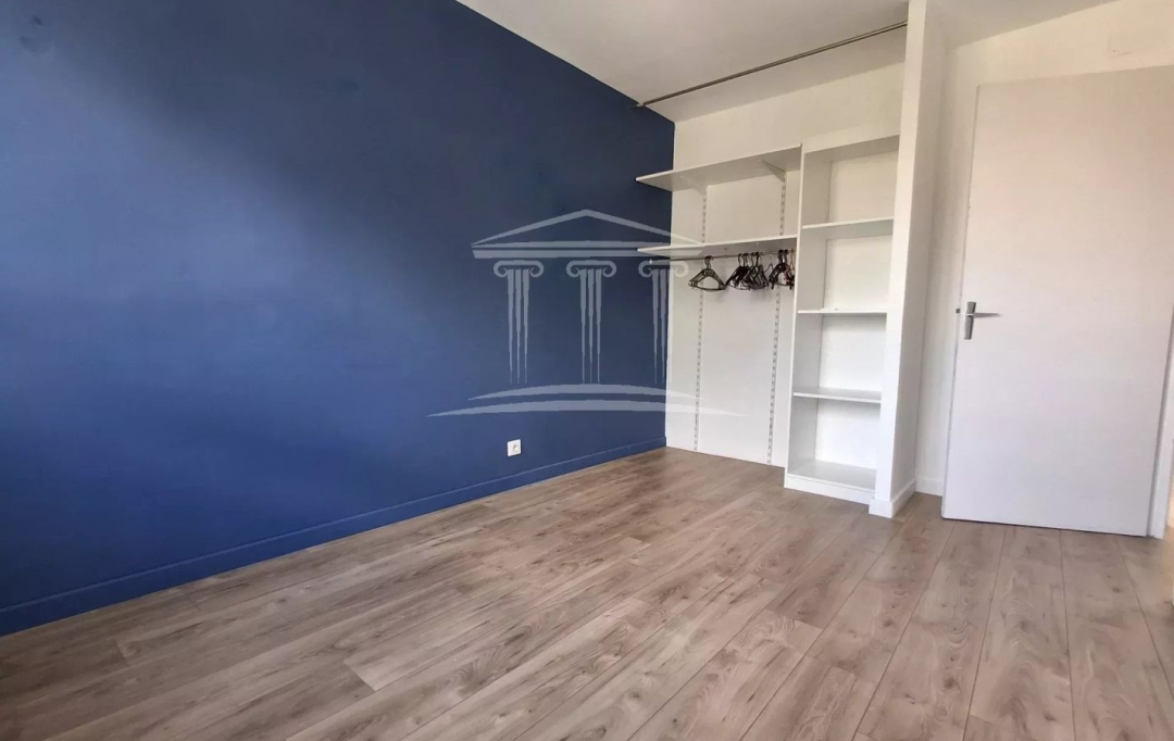 Annonces CARPENTRAS : Appartement | SORGUES (84700) | 66 m2 | 100 000 &euro; 