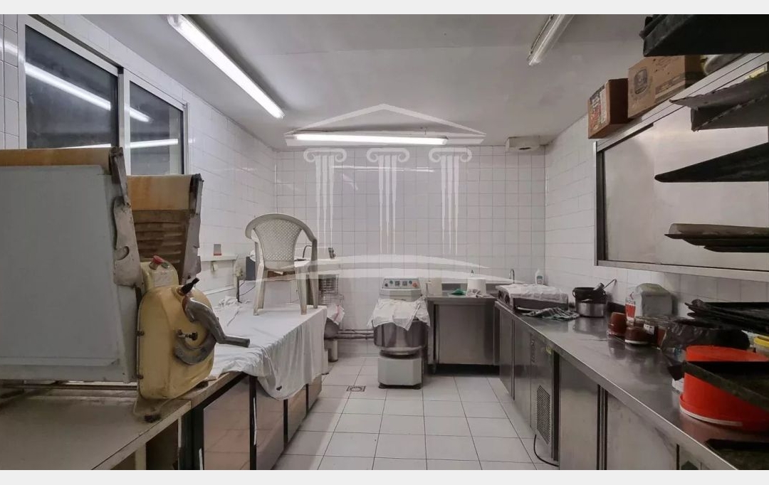 Annonces CARPENTRAS : Immeuble | SORGUES (84700) | 238 m2 | 199 000 &euro; 