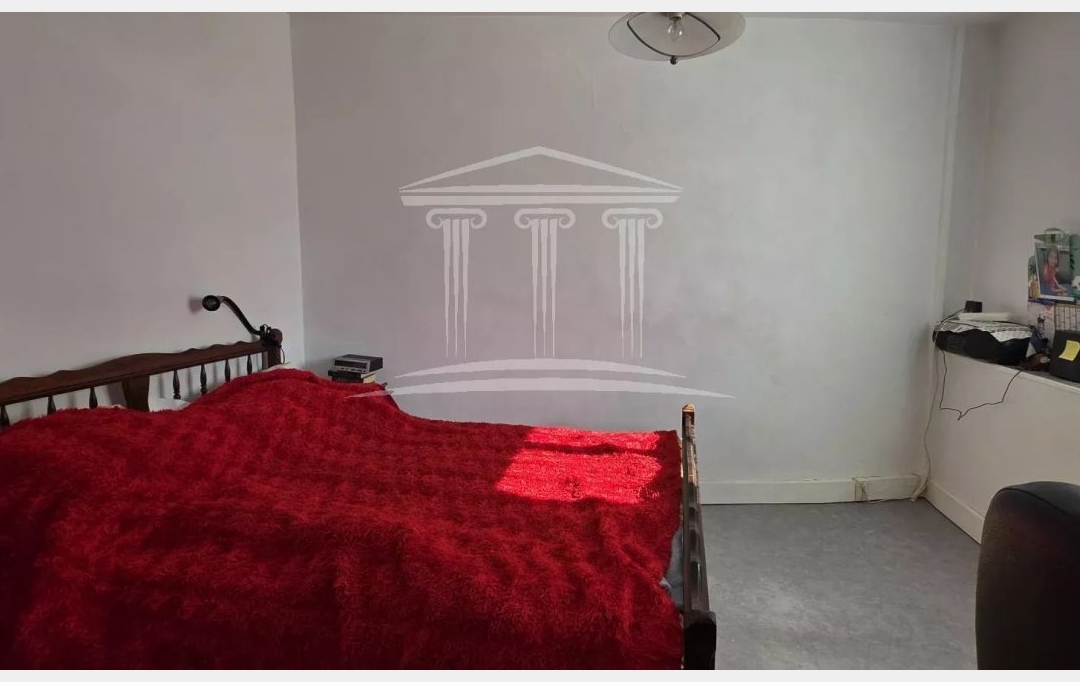 Annonces CARPENTRAS : Immeuble | SORGUES (84700) | 238 m2 | 199 000 &euro; 