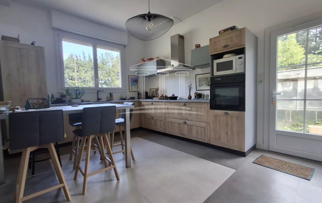 Annonces CARPENTRAS : Maison / Villa | SORGUES (84700) | 163 m2 | 450 000 &euro; 