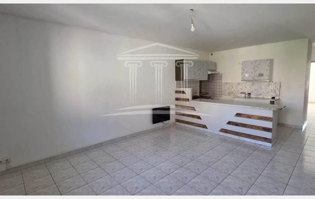 Annonces CARPENTRAS : Immeuble | SORGUES (84700) | 209 m2 | 315 000 &euro; 