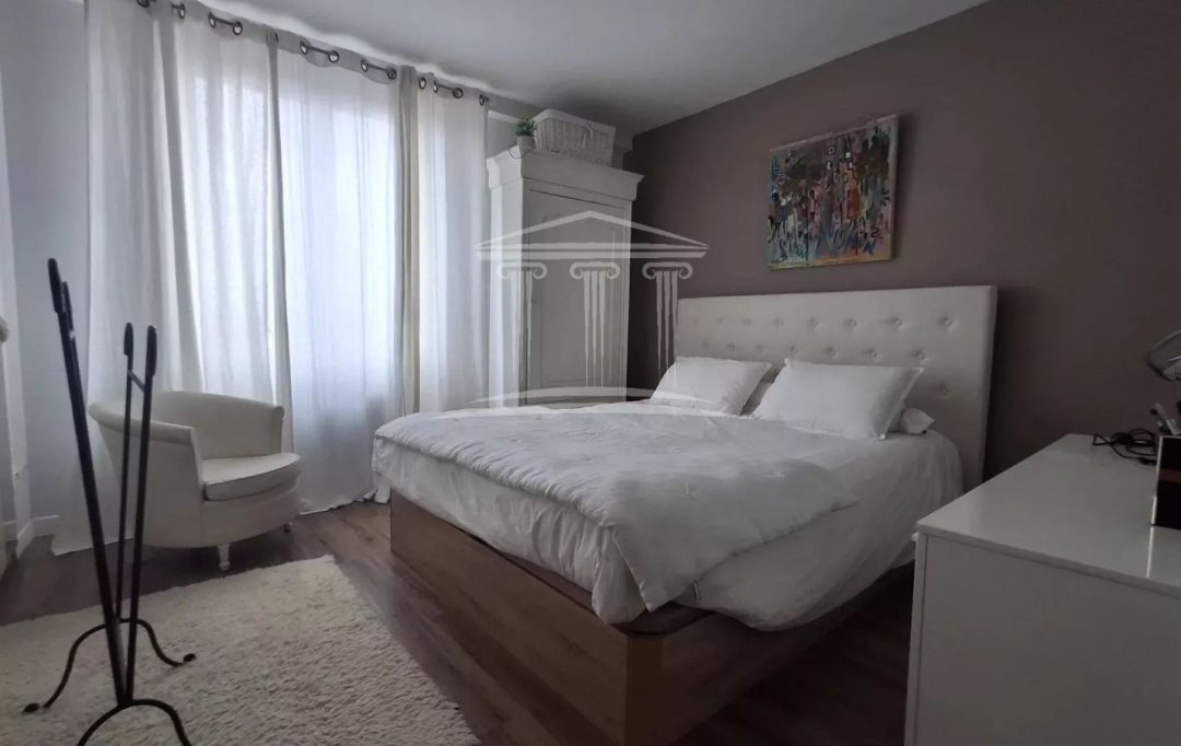 Annonces CARPENTRAS : Appartement | SORGUES (84700) | 85 m2 | 210 000 &euro; 
