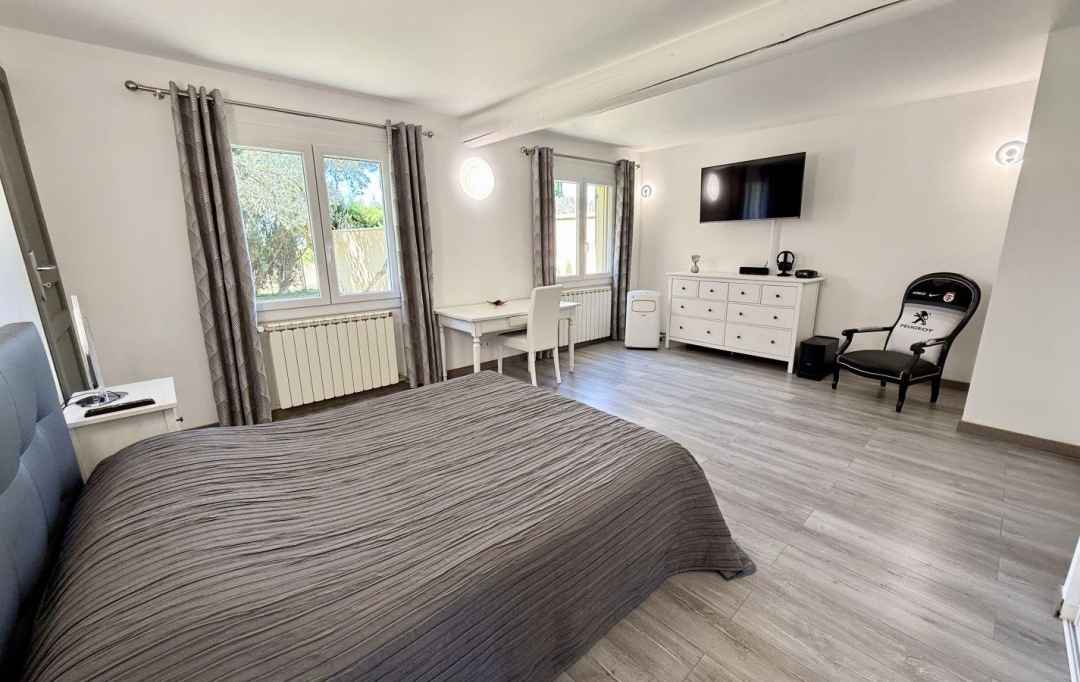 Annonces CARPENTRAS : Maison / Villa | VACQUEYRAS (84190) | 280 m2 | 930 000 &euro; 