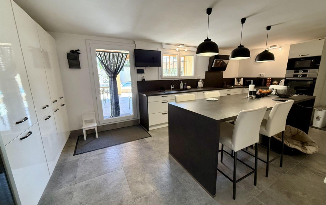 Annonces CARPENTRAS : Maison / Villa | VACQUEYRAS (84190) | 280 m2 | 930 000 &euro; 
