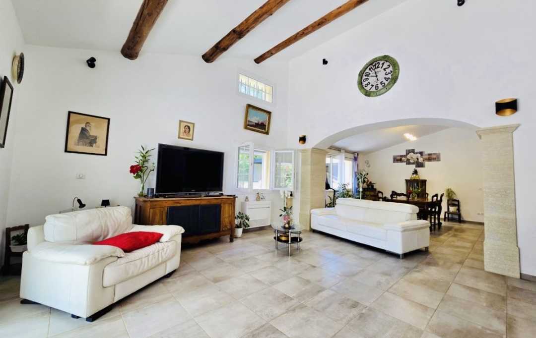 Annonces CARPENTRAS : Maison / Villa | VACQUEYRAS (84190) | 217 m2 | 660 000 &euro; 