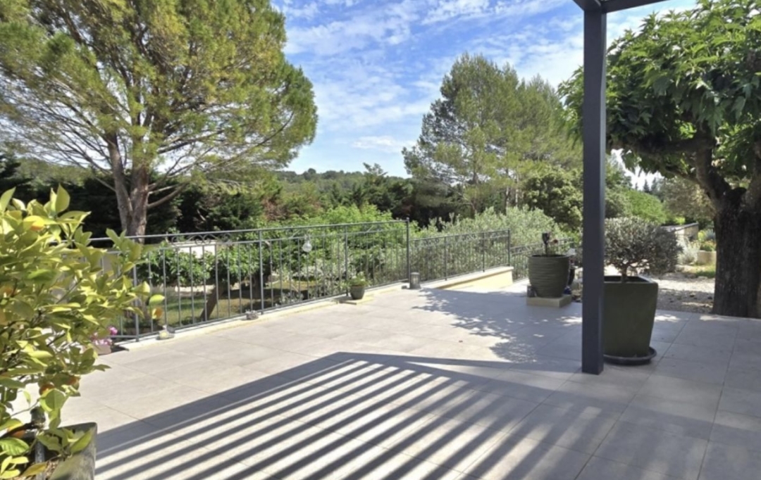 Annonces CARPENTRAS : Maison / Villa | VACQUEYRAS (84190) | 217 m2 | 660 000 &euro; 