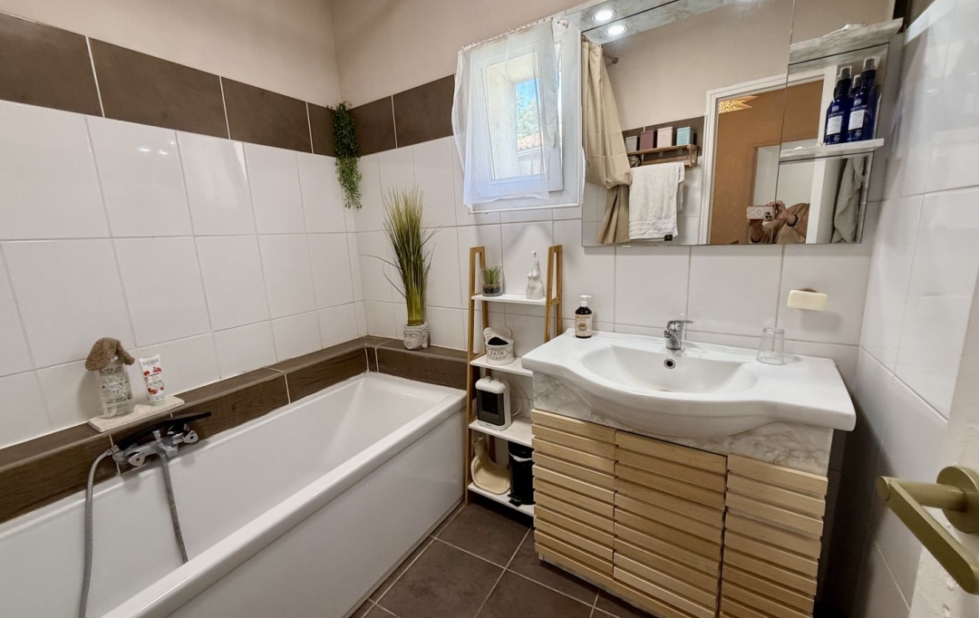 Annonces CARPENTRAS : Maison / Villa | COURTHEZON (84350) | 75 m2 | 205 000 &euro; 