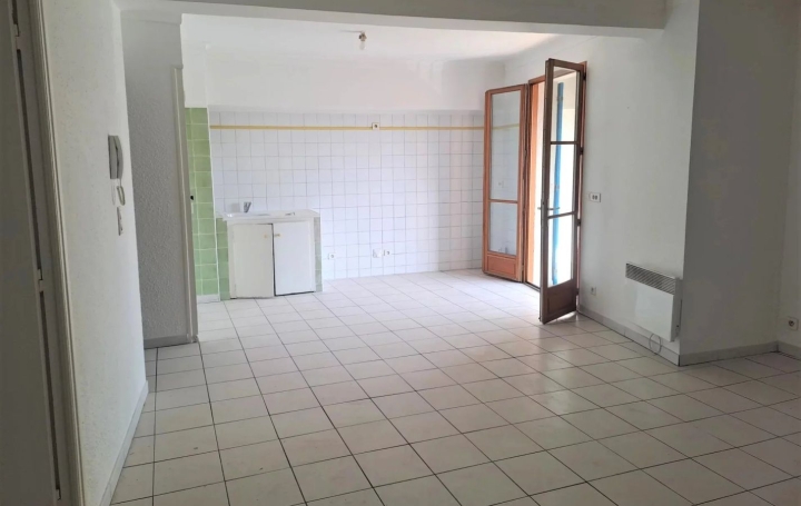 Annonces CARPENTRAS Appartement | SORGUES (84700) | 42 m2 | 530 € 