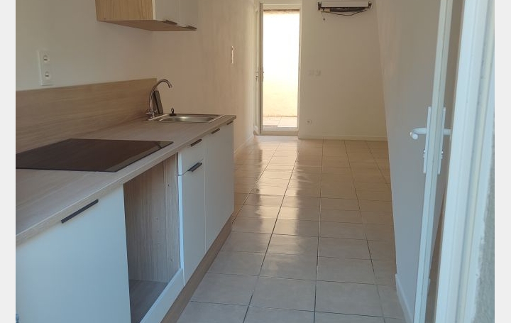  Annonces CARPENTRAS Appartement | SORGUES (84700) | 45 m2 | 546 € 